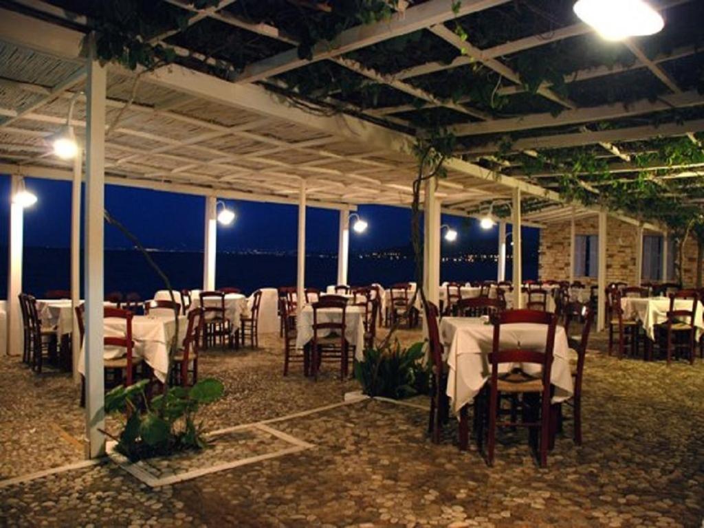 Taradella Hotel Alissos Exterior photo